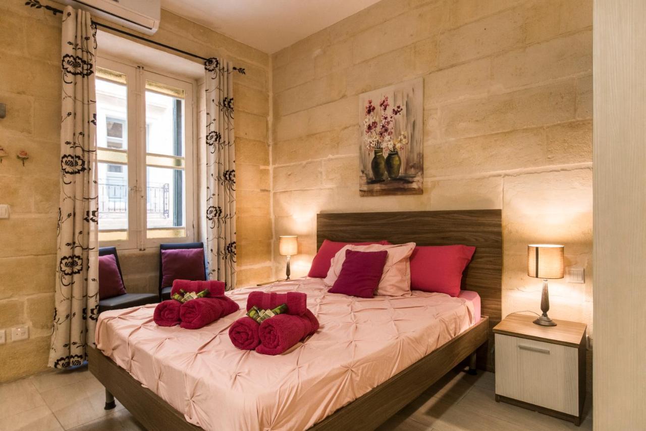 Gb Suites - Triplex Apartment Valletta Luaran gambar